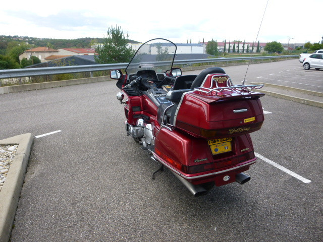 GOLDWING 1500 ROUGE
