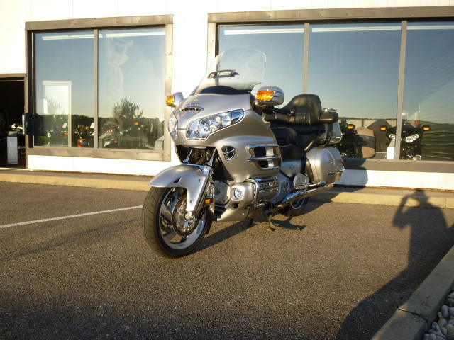 GOLDWING 1800 06 GRISE