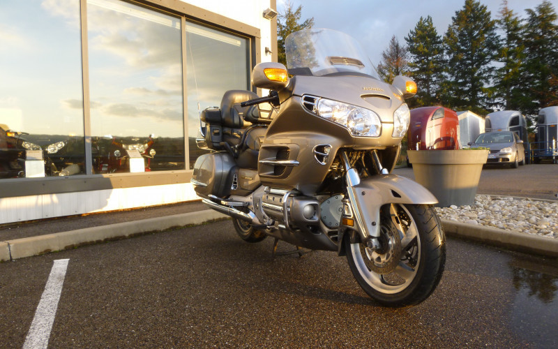 GOLDWING 1800
